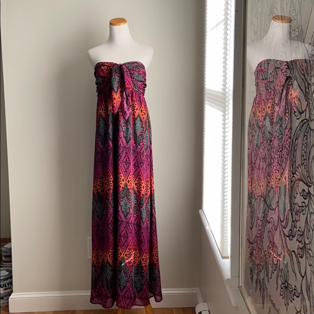 Strapless Maxi
